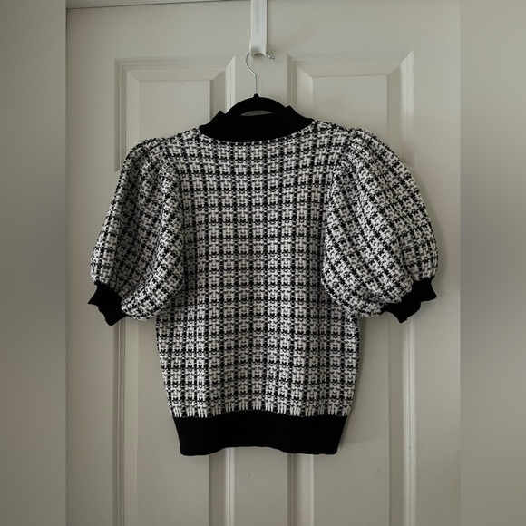 THML Tinsel & Tweed Short Puff Balloon Sleeve Sweater Black/white & gold tinsel - Picture 7 of 7